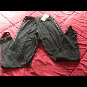 NWT Black Strap Sport Hill Size Large Ladies